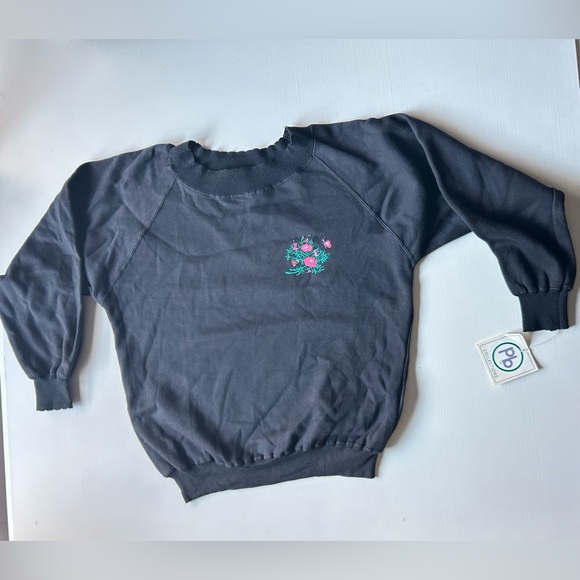 PB collections : Vintage women's pullover sweater - Picture 1 of 8